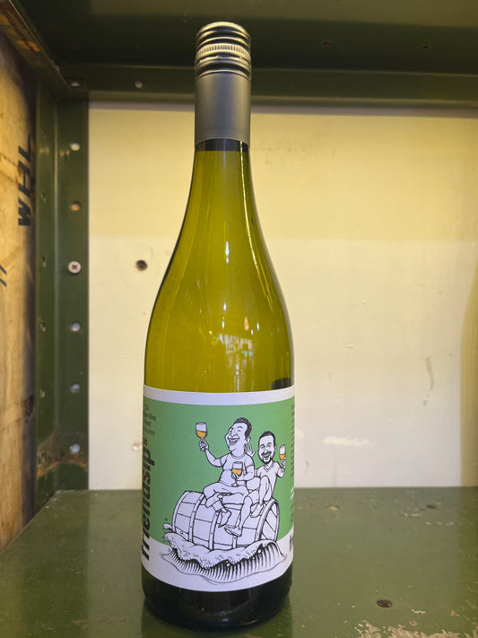 Friendsips White, Sauvignon Blanc & Dimyat - Guzzl