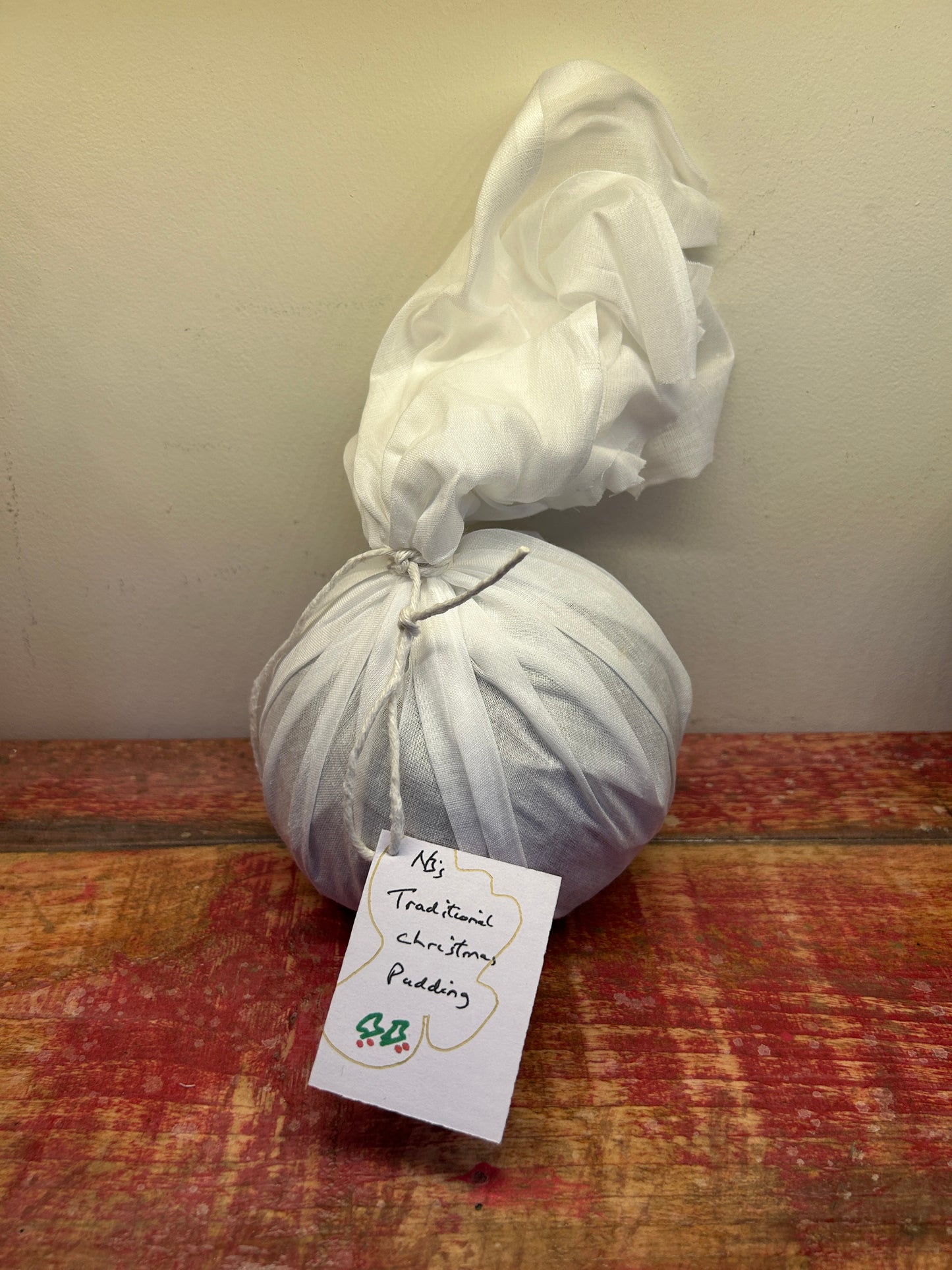 Nigel Barrow's Traditional Christmas Pudding - Guzzl