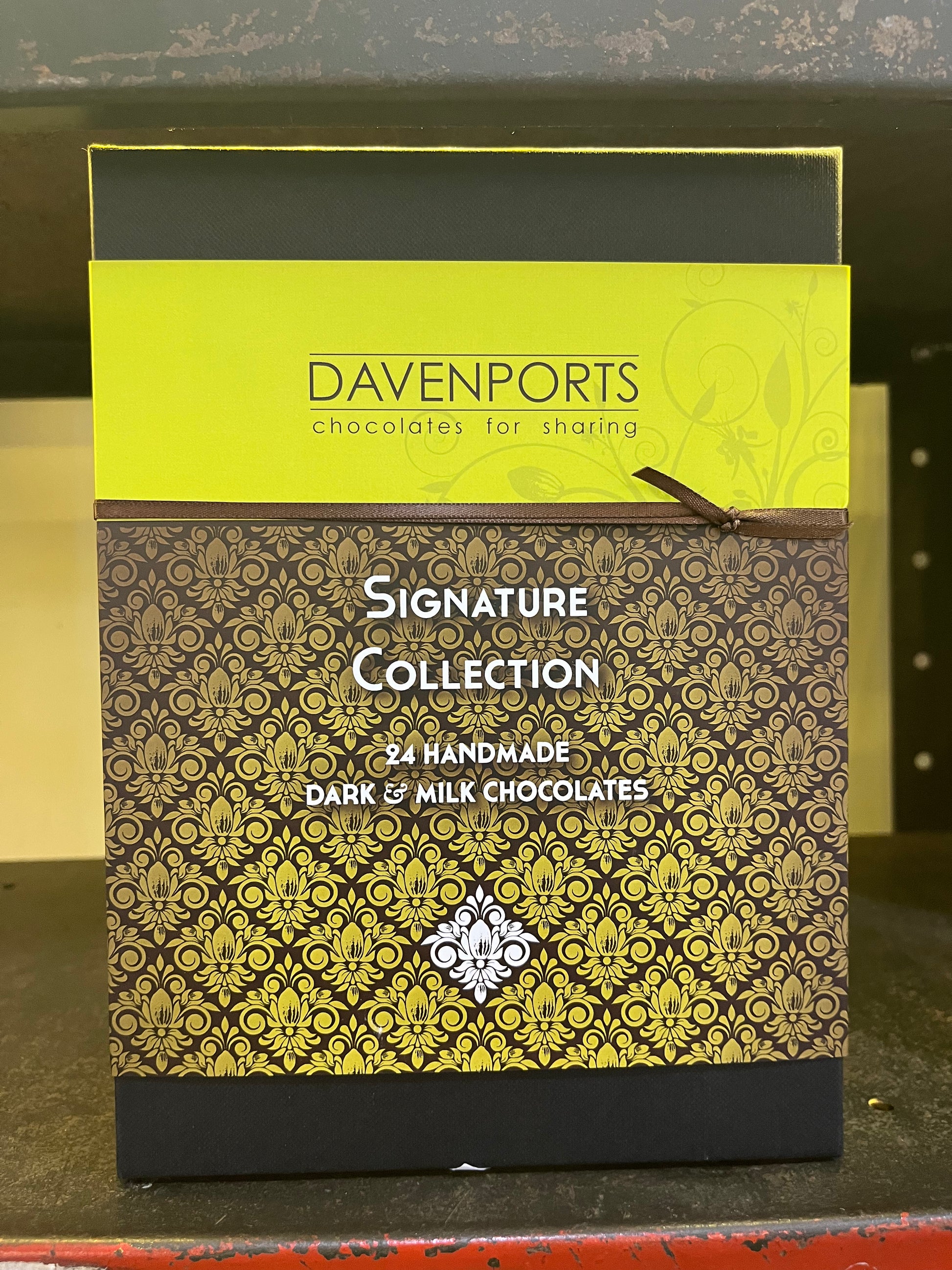 Davenport Chocolate Truffle Boxes 12 or 24 pieces - Guzzl